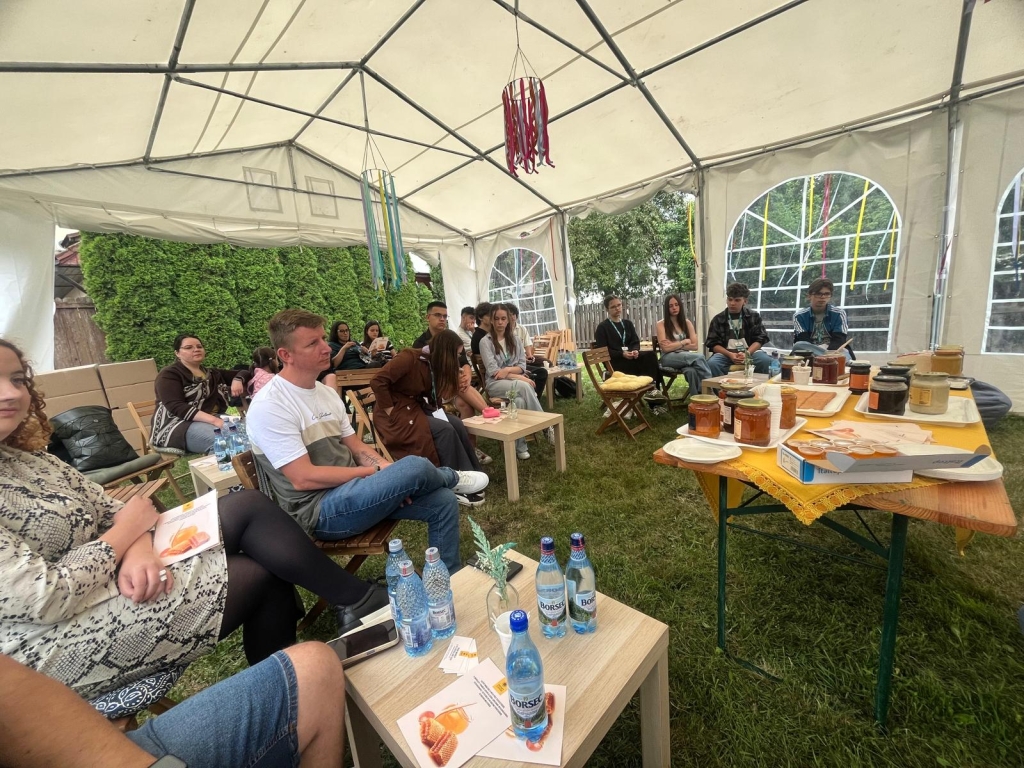 Dragostea pentru miere – din comunitate în comunitate
