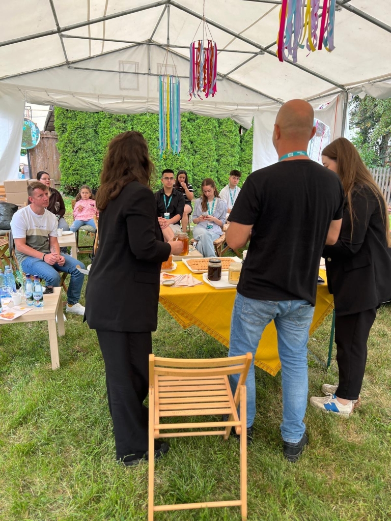 Dragostea pentru miere – din comunitate în comunitate